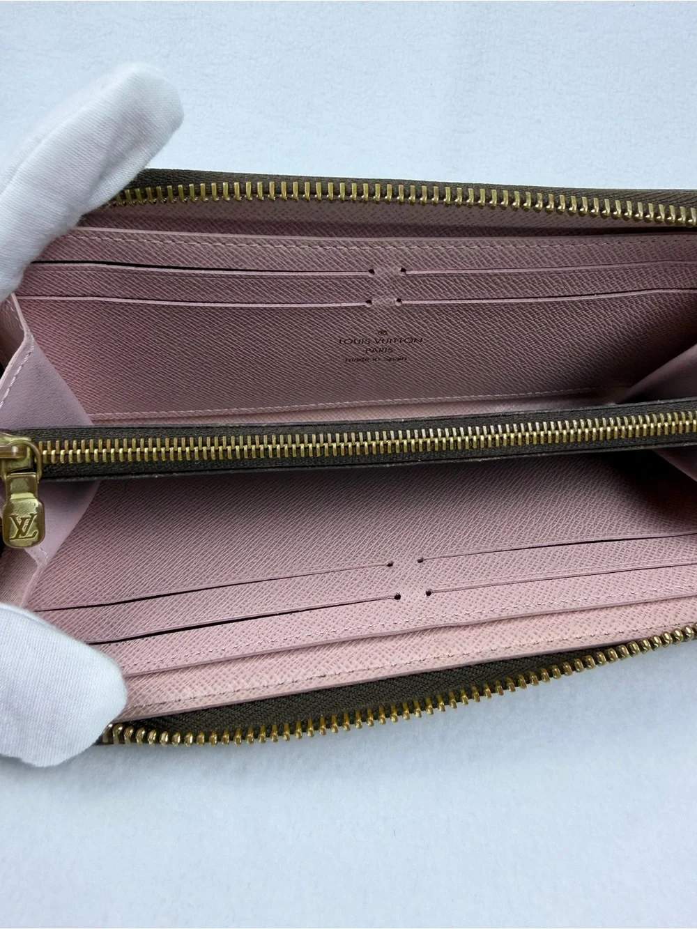 Authentic LOUIS VUITTON Damier Ebène Zip-Around Ballerine Pink Interior